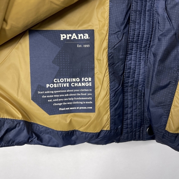 NWT prAna Red Slate Vest in Nautical Camo Large Navy Quilted Pockets - Picture 8 of 16